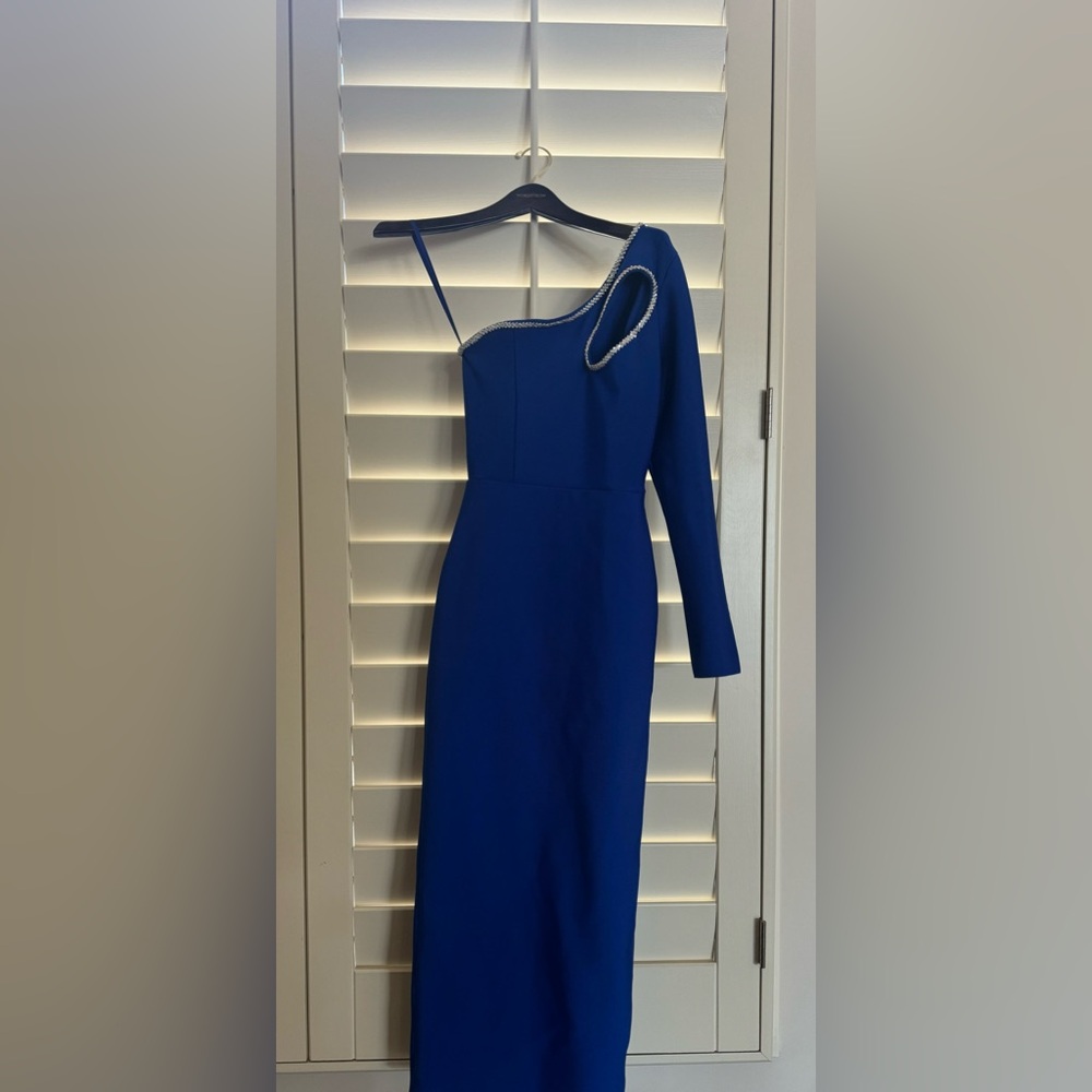 BelllaBarnett Formal dress . Worn once for a few hours.